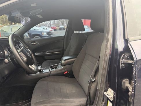 Used 2012 Dodge Charger SE image 10