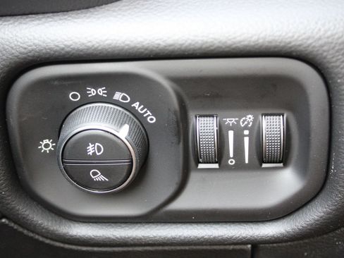 New 2026 RAM 1500 Big Horn AWD/4WD image 21