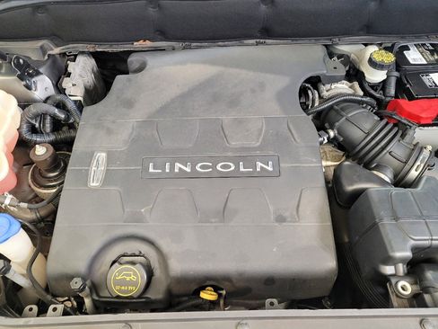 Used 2017 Lincoln MKX Reserve w/ Lincoln MKX Climate Package image 30