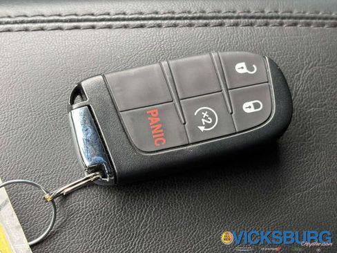 New 2026 Jeep Compass Latitude image 24