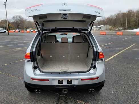 Used 2013 Lincoln MKX Base image 11