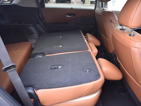 New 2026 Nissan Pathfinder Platinum w/ Cargo Package FWD image 71