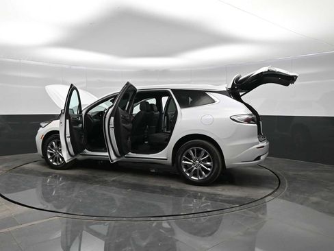 Used 2023 Buick Enclave Avenir w/ Avenir Technology Package image 41