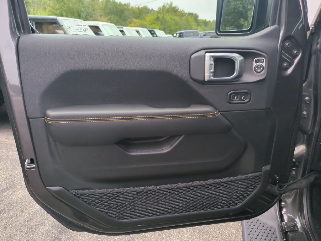New 2027 Jeep Wrangler Unlimited Sahara AWD/4WD image 12