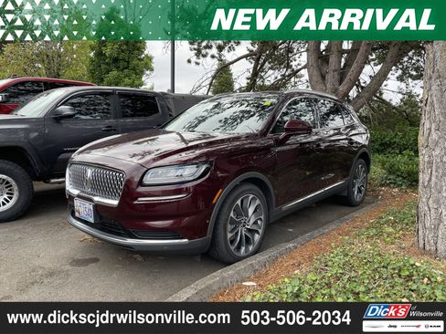 Used 2022 Lincoln Nautilus Reserve w/ Equipment Group 201A AWD/4WD image 5