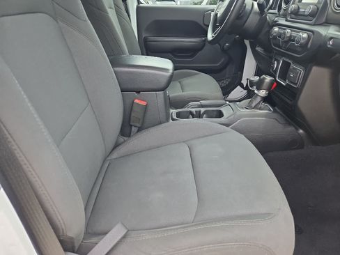 Used 2020 Jeep Wrangler Unlimited Sport AWD/4WD image 18