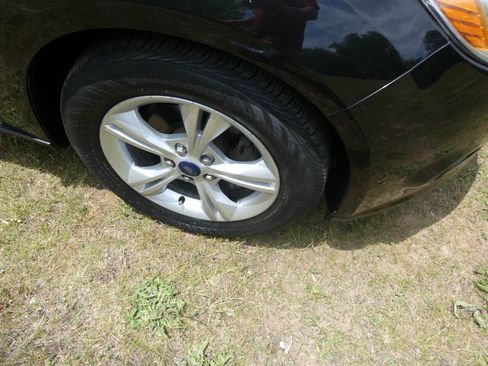 Used 2014 Ford Focus SE w/ Interior Protection Package image 23