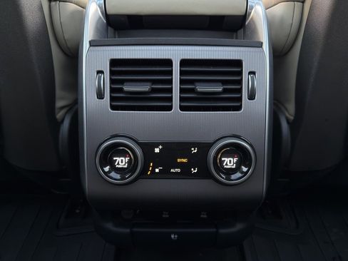 Used 2018 Land Rover Range Rover Sport HSE image 34