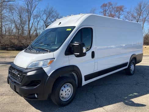 Used 2023 RAM ProMaster 3500 w/ Convenience Group image 1