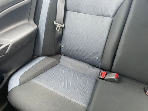 Used 2025 Nissan Versa SV image 38