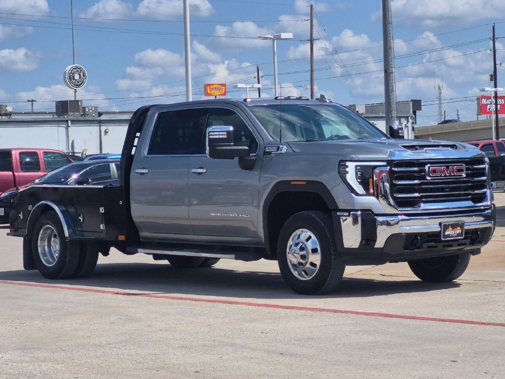 Used 2025 GMC Sierra 3500 SLT w/ Texas SLT Premium Package AWD/4WD image 8