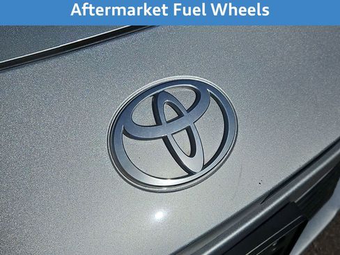 Used 2025 Toyota Camry LE image 13