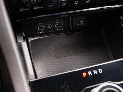 Used 2023 Jeep Grand Cherokee Altitude AWD/4WD image 19