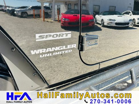 Used 2013 Jeep Wrangler Unlimited Sport AWD/4WD image 27