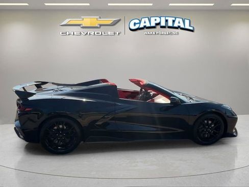 Used 2023 Chevrolet Corvette Stingray Premium Conv w/ Z51 Performance Package RWD image 8