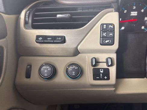 Used 2019 GMC Yukon Denali image 20