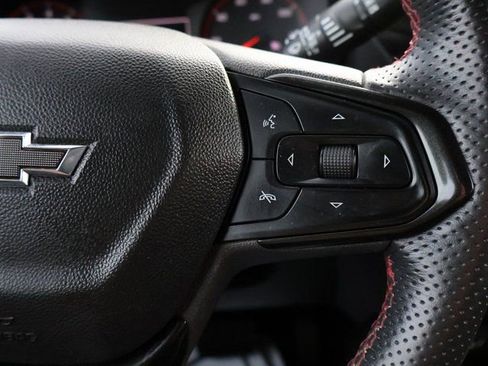 Used 2023 Chevrolet TrailBlazer RS w/ Sun and Liftgate Package image 36