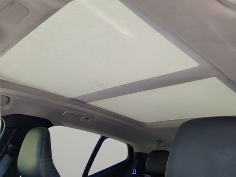 Used 2023 Volvo XC40 B5 Plus image 50