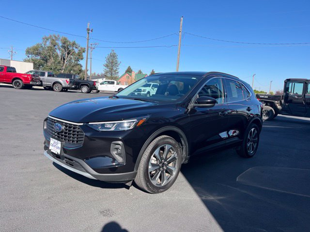 Used 2025 Ford Escape Platinum AWD/4WD image 4