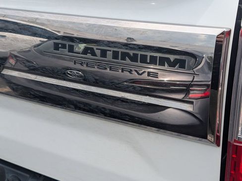 Used 2017 Nissan Titan Platinum Reserve RWD image 17
