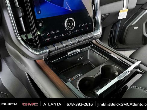 New 2026 GMC Yukon Denali w/ Advanced Technology Package AWD/4WD image 18