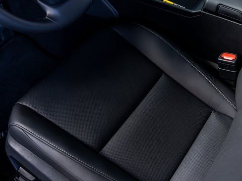 Used 2025 Lexus ES 300h w/ Premium Package image 25