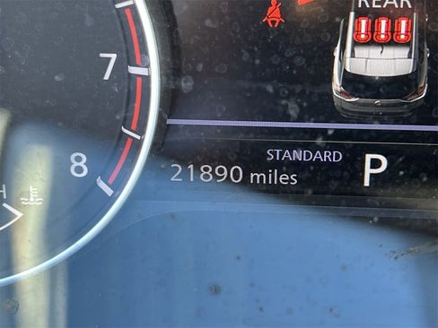 Certified 2023 Nissan Rogue SL w/ SL Premium Package image 9