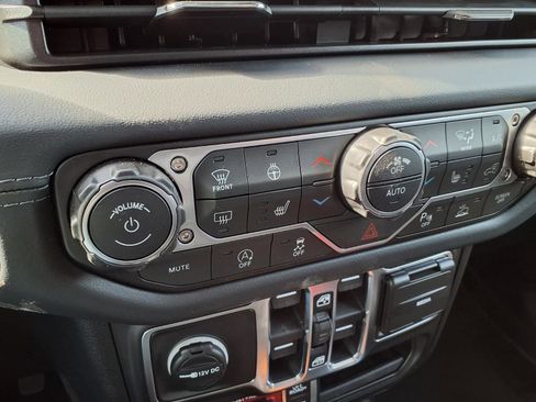 New 2026 Jeep Wrangler Unlimited Rubicon image 11