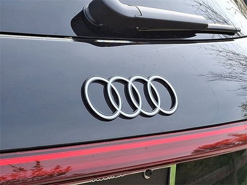 New 2025 Audi Q5 Premium Plus image 22