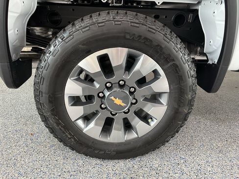 New 2026 Chevrolet Silverado 2500 Custom w/ Custom Convenience Package AWD/4WD image 31