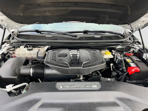 Used 2024 Jeep Wagoneer Series II w/ Flexible Seating Group image 31