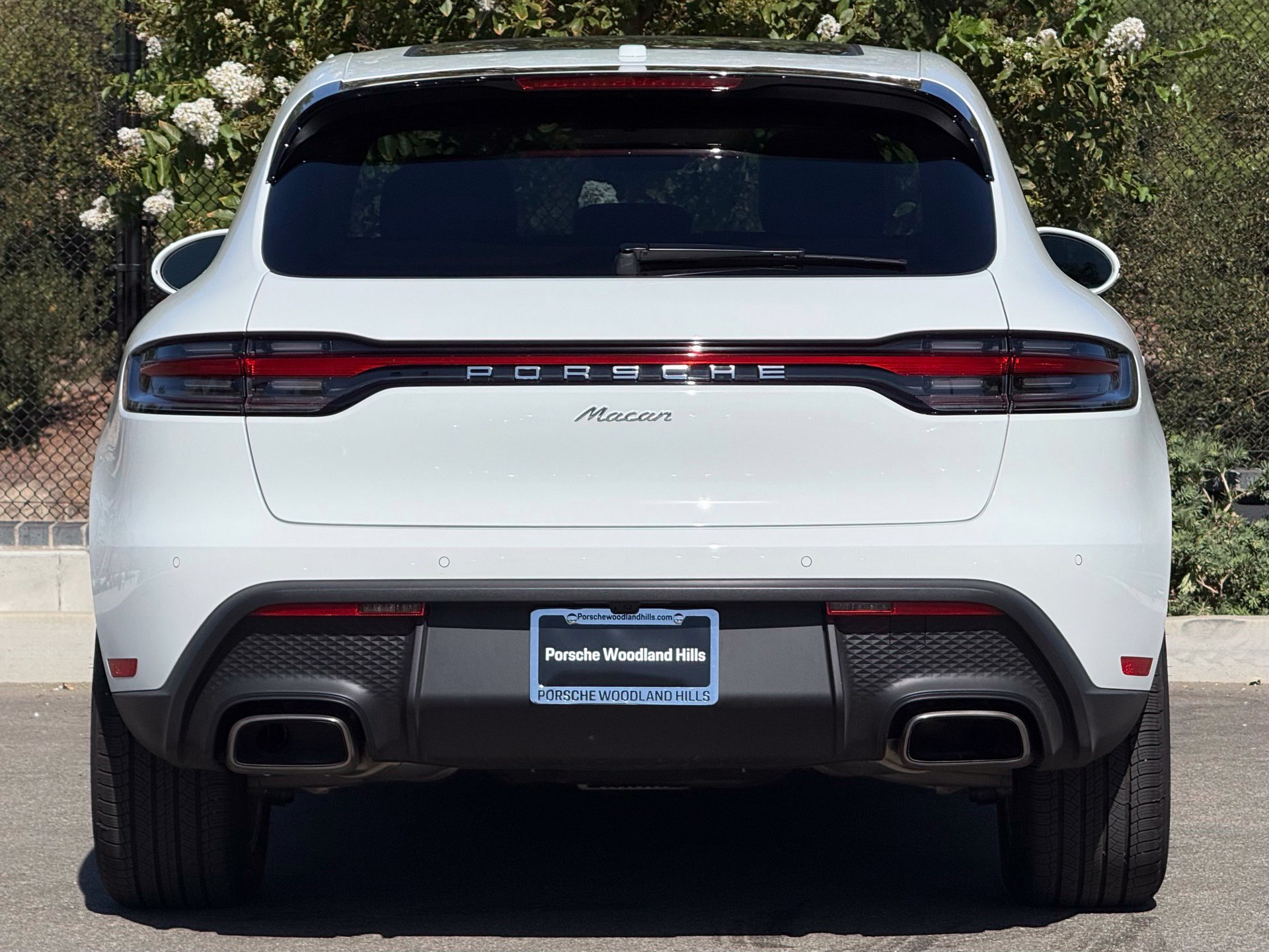 Used 2026 Porsche Macan AWD/4WD image 6