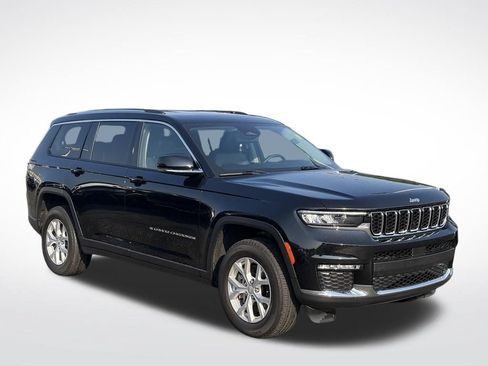 Used 2023 Jeep Grand Cherokee L Limited AWD/4WD image 2