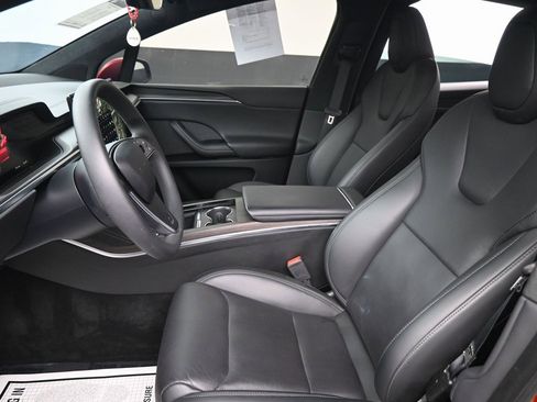 Used 2024 Tesla Model X image 23