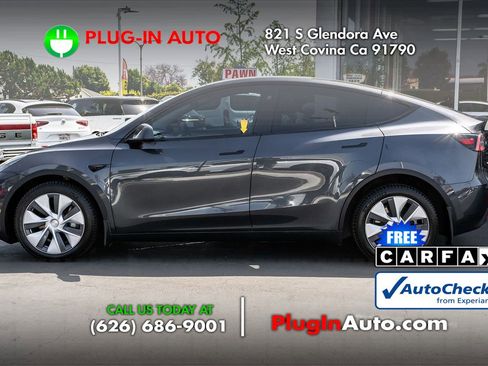 Used 2024 Tesla Model Y Long Range AWD/4WD image 5
