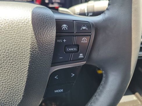 Used 2025 Toyota Camry XSE FWD image 6