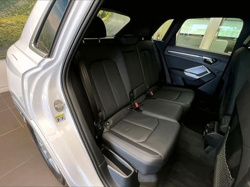 Certified 2025 Audi Q3 2.0T Premium w/ Convenience Package AWD/4WD image 20