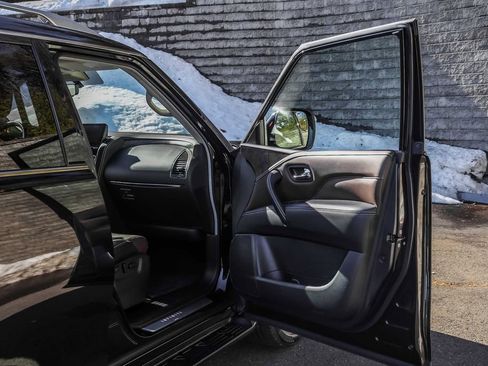 Used 2023 INFINITI QX80 Premium Select w/ Cargo Package image 14