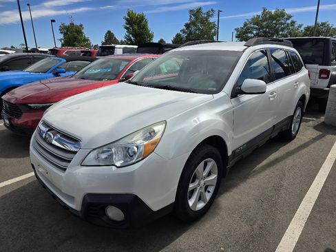 Used 2013 Subaru Outback 2.5i Premium AWD/4WD image 12