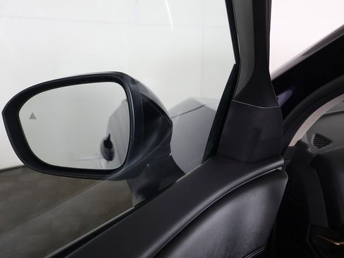 Used 2023 Nissan Ariya FWD image 33