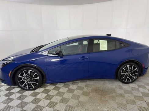 Used 2025 Toyota Prius Plug-In Hybrid w/ Limited Premium Package FWD image 3