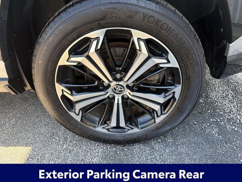 Used 2023 Toyota RAV4 XSE AWD/4WD image 16