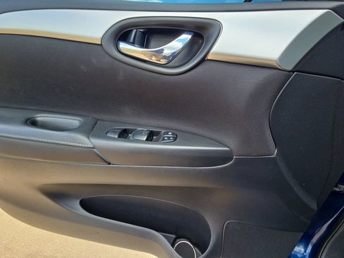 Used 2019 Nissan Sentra S w/ Appearance Package FWD image 27