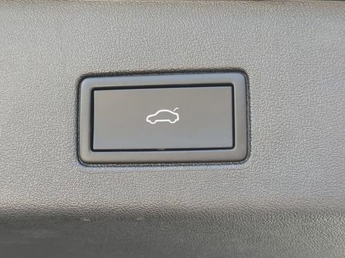 Certified 2023 Volkswagen ID.4 Pro S image 10