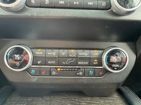 Used 2019 Ford Expedition Limited w/ Equipment Group 302A AWD/4WD image 44