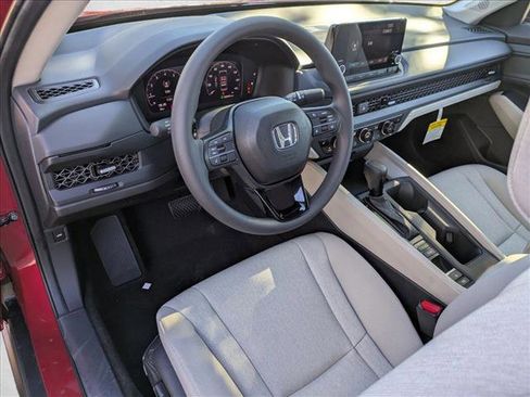 New 2025 Honda Accord SE image 3