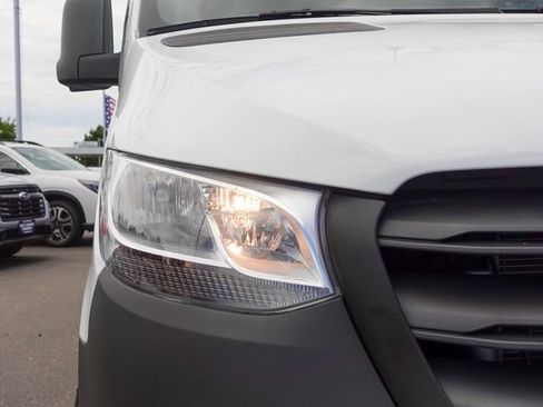 Used 2023 Mercedes-Benz Sprinter 2500 image 3