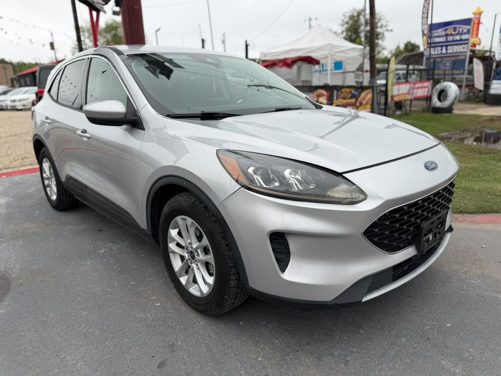 Used 2020 Ford Escape SE FWD image 1