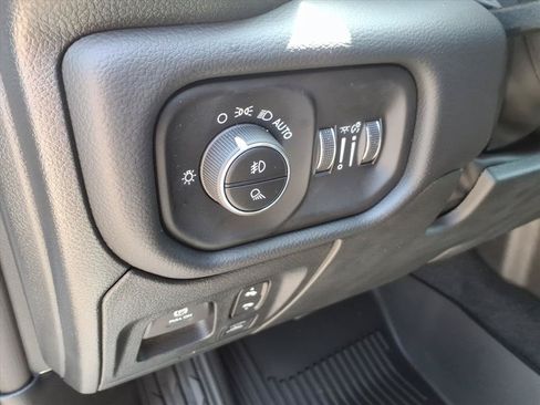 New 2026 RAM 1500 Laramie AWD/4WD image 22