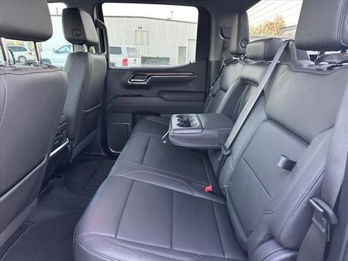 Certified 2023 GMC Sierra 1500 SLT w/ SLT Premium Package image 19